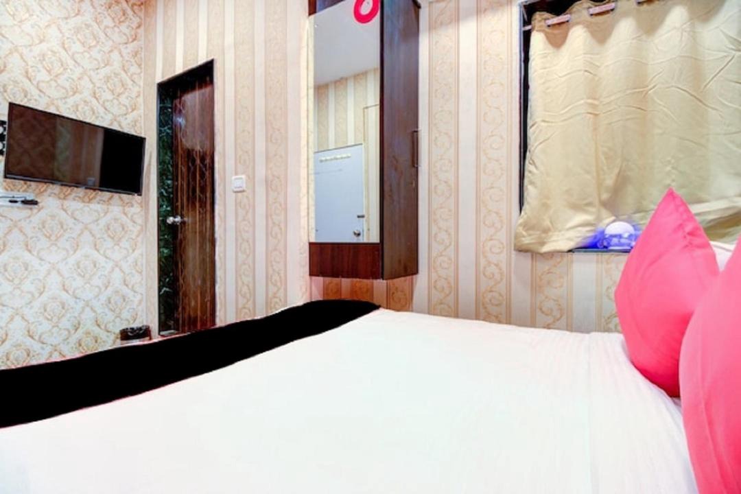 Photo of Bedroom in Juhu