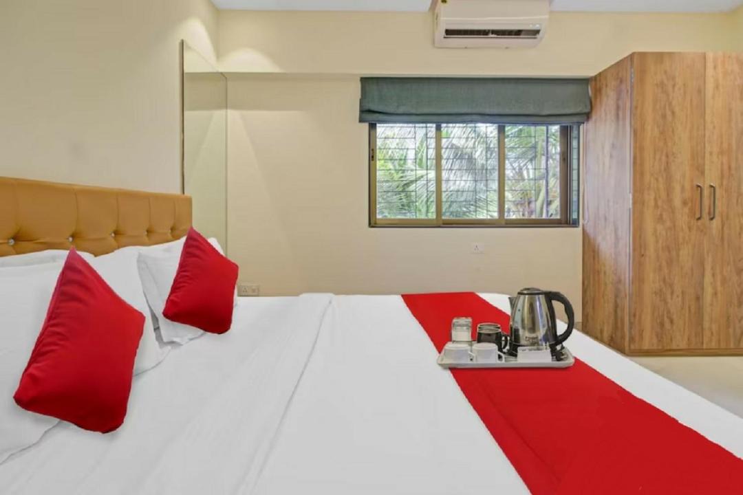 Photo of Bedroom in Juhu