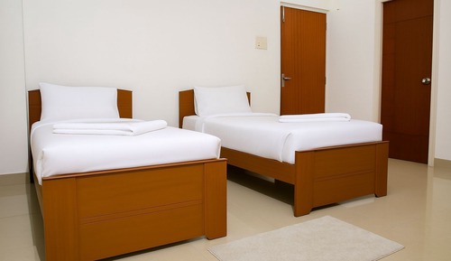 Standard Double or Twin Room (Room in a 3-Bedroom Apartment)