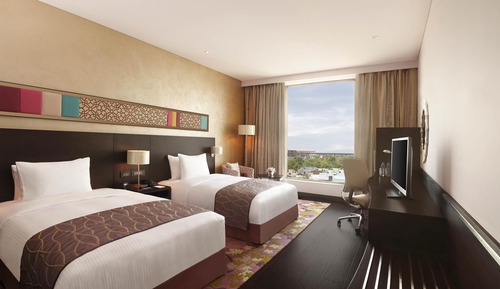 Room, 2 Single Beds (City View)