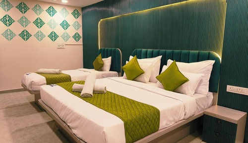PREMIUM ROOM