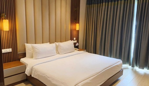 Suite, 1 King Bed
