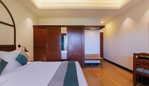 Garden View Deluxe Room with Balcony
