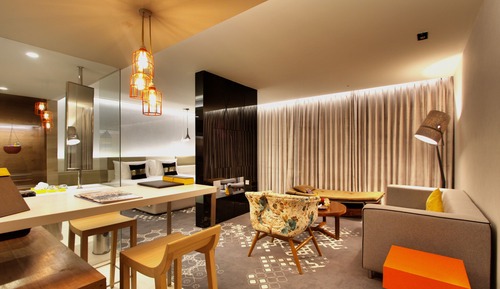 Suite (Lounge Access)