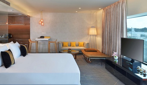 Suite, 1 Bedroom (Lounge Access)