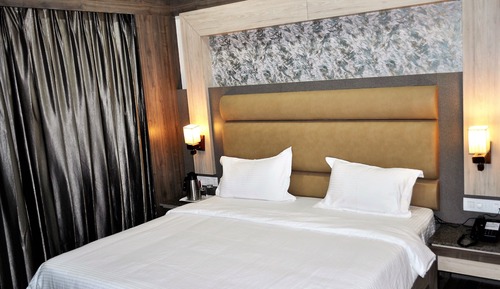 Deluxe Room, 1 Double Bed, City View