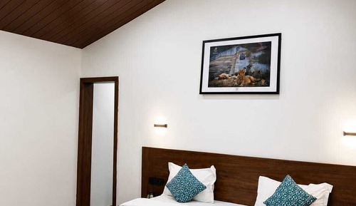 Executive Cottage with Private Sitout
