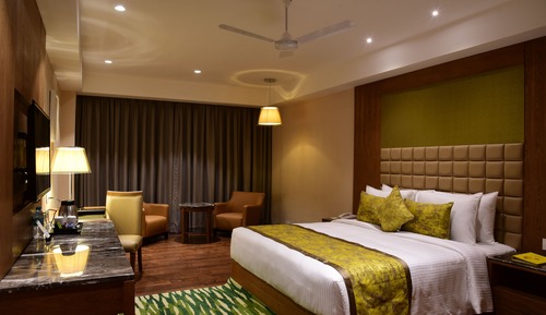 Deluxe Suite