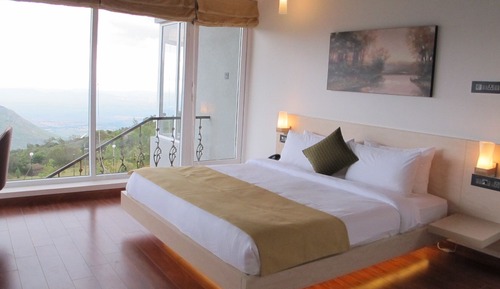 Mountain View Room