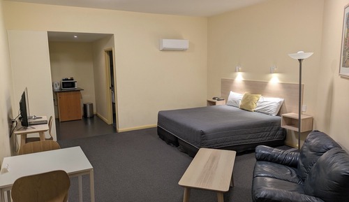 Standard Room, 1 King Bed, No Windows