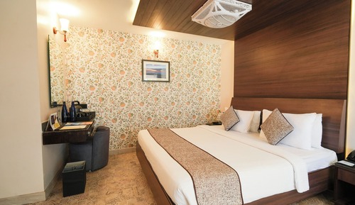 Deluxe Seaside Room with Private Sitout