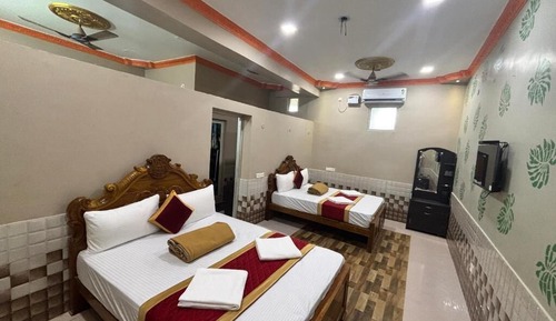 Standard Room, Multiple Beds, Non Smoking