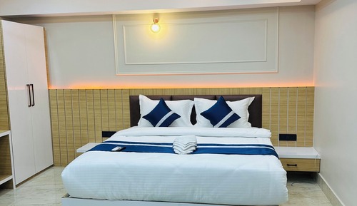 Deluxe Double Room, City View