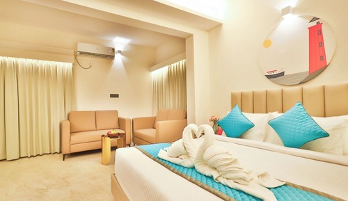 Superior Double Room, City View