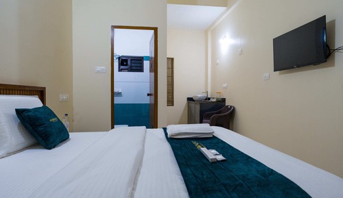 Executive Room, City View