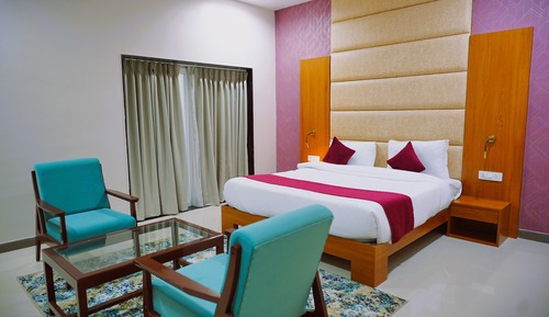 Deluxe Single Room, 1 Bedroom, Smoking, Garden View