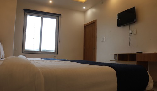 Deluxe Double Room, City View