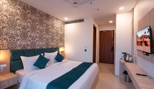 Deluxe Double Room, City View