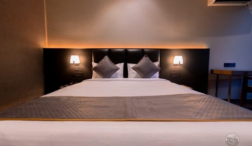 Deluxe Double Room, River View