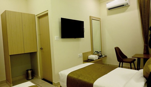 Executive Double Room, City View