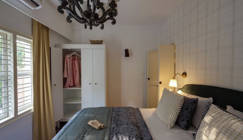 Country Style 1 BHK w/Balc 102