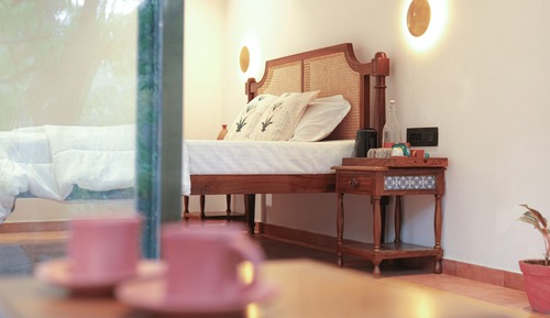 Room, City View