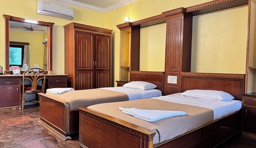 Superior Double or Twin Room, Balcony, Garden View