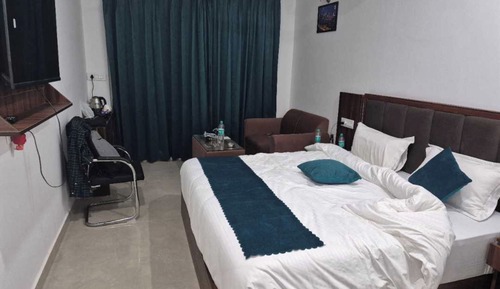Deluxe Single Room, Mountain View