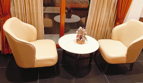 Signature Suite, Pool View