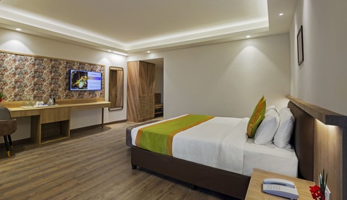 Valley View Premier Room With Balcony