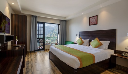 Valley View Classic Room With Balcony