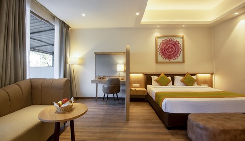 Valley View Super Premier Room With Balcony