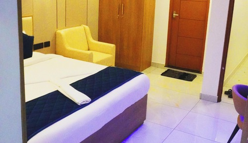 Family Double or Twin Room, 1 King Bed