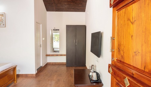 Deluxe Room, Garden View