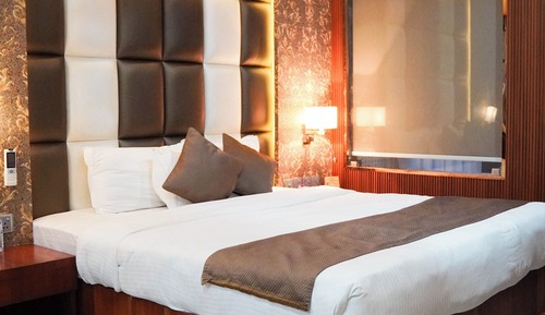 Luxury Double Room, City View
