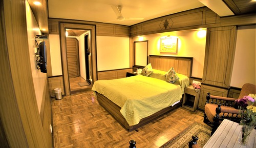 Super Deluxe Room