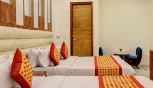 Deluxe Quadruple Room, City View