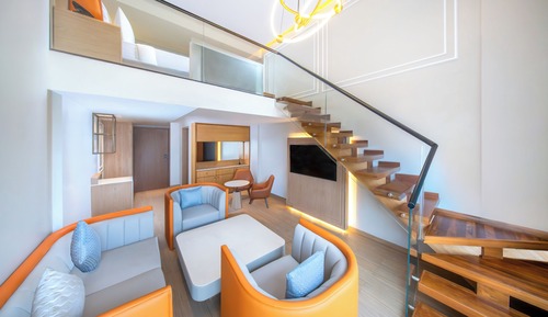 Suite, 1 King Bed (Duplex)