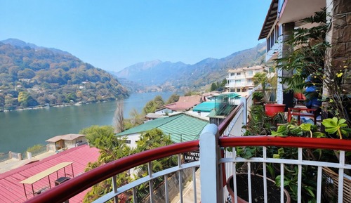 Deluxe Double Room, Multiple Beds, Lake View