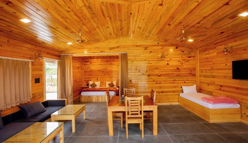 King's Suite with Open Terrace and Mountain View