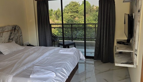 Deluxe Room, Balcony