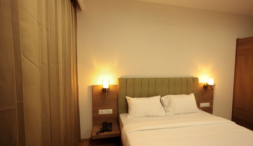 Classic Double Room, City View