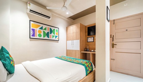 Economy Room