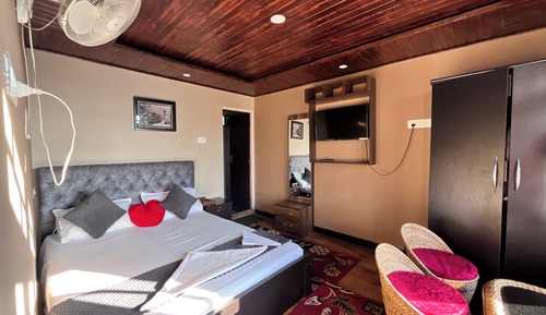 Elite Room