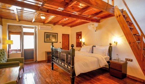 Family Loft Room 