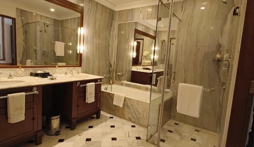 Premier Room