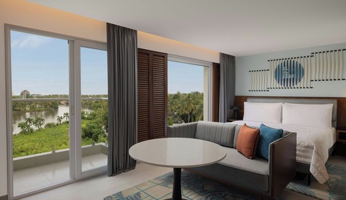 Deluxe Room, 1 King Bed, Balcony (View)
