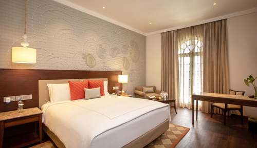 Superior Room, 1 King Bed