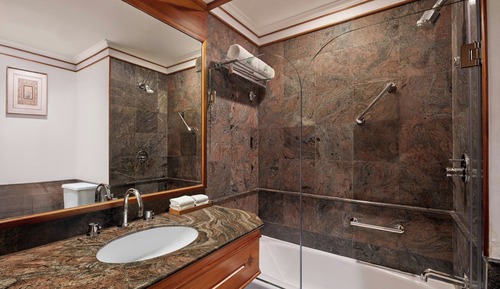 Classic Room, 2 Twin Beds, Pool View