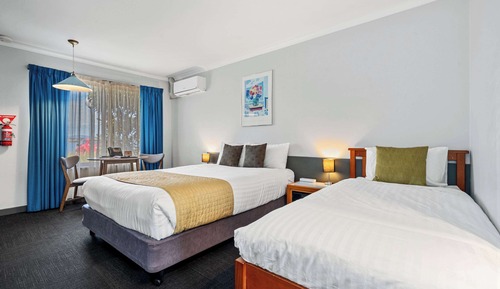 Luxury Cottage, 2 Queen Beds